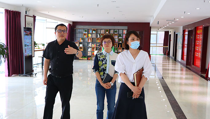 領(lǐng)導(dǎo)視察