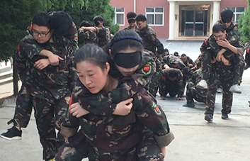 人生能有幾回搏，此時不搏何時搏？