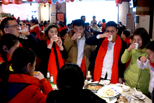 �𱬾W(w��ng)�����c���v�þ�Ӣͬ����������x����