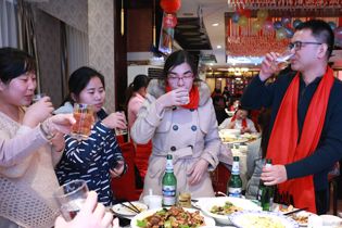 �𱬾W(w��ng)�����c�k������Ů���Ԓδ����